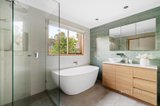 https://images.listonce.com.au/custom/160x/listings/38-longs-road-lower-plenty-vic-3093/949/01723949_img_11.jpg?c2LprQ-WC1A