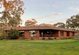 https://images.listonce.com.au/custom/160x/listings/38-lyons-street-newstead-vic-3462/366/01605366_img_01.jpg?CbS7APmJvDY