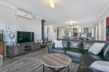 https://images.listonce.com.au/custom/160x/listings/38-mitchell-street-malmsbury-vic-3446/083/00503083_img_05.jpg?BBm7mgphtUU