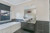 https://images.listonce.com.au/custom/160x/listings/38-mitchell-street-malmsbury-vic-3446/083/00503083_img_06.jpg?1rUf_iKwzQE