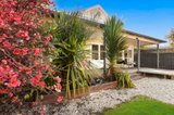 https://images.listonce.com.au/custom/160x/listings/38-mollison-street-kyneton-vic-3444/710/01897710_img_17.jpg?OysCnxuGqOs