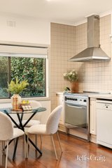 https://images.listonce.com.au/custom/160x/listings/38-mount-view-street-aspendale-vic-3195/525/01979525_img_06.jpg?WrY3KkPTRuI