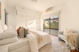 https://images.listonce.com.au/custom/160x/listings/38-mount-view-street-aspendale-vic-3195/525/01979525_img_10.jpg?PkGCGYdJzOI