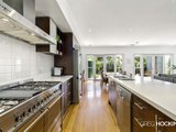 https://images.listonce.com.au/custom/160x/listings/38-river-street-newport-vic-3015/840/01203840_img_05.jpg?Edaz4sYheCc