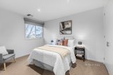 https://images.listonce.com.au/custom/160x/listings/38-sherwood-road-mount-waverley-vic-3149/880/01540880_img_09.jpg?Rna_bTayP4o