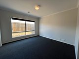 https://images.listonce.com.au/custom/160x/listings/38-sittela-street-mount-duneed-vic-3217/782/01646782_img_06.jpg?kEpwpU6u9FU