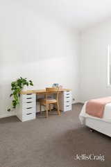https://images.listonce.com.au/custom/160x/listings/38-speight-street-newport-vic-3015/203/01836203_img_06.jpg?vdDW3KG6jEg