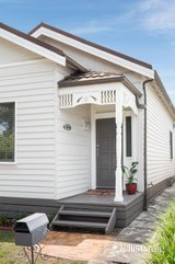 https://images.listonce.com.au/custom/160x/listings/38-speight-street-newport-vic-3015/203/01836203_img_14.jpg?0CstLbzXhBg