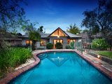 https://images.listonce.com.au/custom/160x/listings/38-thomas-street-camberwell-vic-3124/283/01684283_img_09.jpg?AWCoSWFRujw