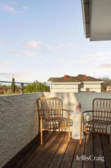 https://images.listonce.com.au/custom/160x/listings/38-tovan-akas-avenue-bentleigh-vic-3204/870/01979870_img_11.jpg?xBdABPDiSFw