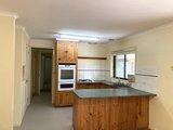https://images.listonce.com.au/custom/160x/listings/38-trentham-road-tylden-vic-3444/728/01725728_img_07.jpg?PUB4nPg25LI