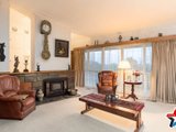 https://images.listonce.com.au/custom/160x/listings/38-velma-grove-ringwood-east-vic-3135/875/01524875_img_02.jpg?mJ_yp_cT8qg