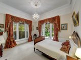 https://images.listonce.com.au/custom/160x/listings/38-wentworth-avenue-canterbury-vic-3126/892/00828892_img_08.jpg?b1f2PCUbOrQ