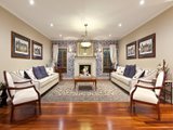 https://images.listonce.com.au/custom/160x/listings/38-westerfolds-terrace-caroline-springs-vic-3023/707/00847707_img_03.jpg?yFw42Jo1BrQ