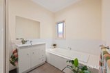 https://images.listonce.com.au/custom/160x/listings/381-cave-hill-road-lilydale-vic-3140/573/01912573_img_10.jpg?rO2I2k7O9fA