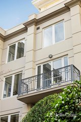 https://images.listonce.com.au/custom/160x/listings/38190-albert-street-east-melbourne-vic-3002/169/01933169_img_04.jpg?BSKqXQZFKyw
