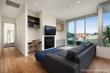 https://images.listonce.com.au/custom/160x/listings/38220-barkly-street-st-kilda-vic-3182/730/01793730_img_04.jpg?WOeQ0u__-ns