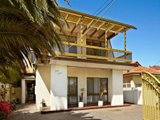https://images.listonce.com.au/custom/160x/listings/384-386-barkly-street-elwood-vic-3184/915/01731915_img_02.jpg?spdKxExrPas