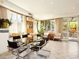 https://images.listonce.com.au/custom/160x/listings/384-386-barkly-street-elwood-vic-3184/915/01731915_img_09.jpg?mVAv-5fHilI