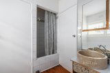 https://images.listonce.com.au/custom/160x/listings/385-grange-road-toorak-vic-3142/604/01721604_img_09.jpg?iotLZS6h2KQ