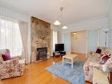 https://images.listonce.com.au/custom/160x/listings/386-dorset-road-croydon-vic-3136/334/01525334_img_03.jpg?PALytzsrY3k