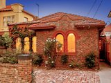 https://images.listonce.com.au/custom/160x/listings/387-barkly-street-elwood-vic-3184/700/01794700_img_03.jpg?3A0mBfYhI8E
