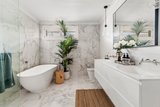 https://images.listonce.com.au/custom/160x/listings/387-mascoma-street-strathmore-heights-vic-3041/754/01723754_img_09.jpg?lsy_5j77TIk