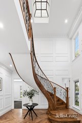 https://images.listonce.com.au/custom/160x/listings/387-stephensons-road-mount-waverley-vic-3149/132/01909132_img_08.jpg?n3VwVRiO3Tc