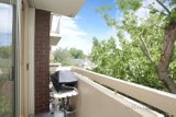 https://images.listonce.com.au/custom/160x/listings/3877-punt-road-south-yarra-vic-3141/142/01703142_img_07.jpg?a04drdidcB0