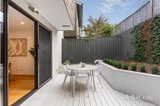 https://images.listonce.com.au/custom/160x/listings/388-alexandra-street-st-kilda-east-vic-3183/727/01881727_img_05.jpg?2rueLI2I-IU