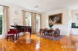 https://images.listonce.com.au/custom/160x/listings/389-barkers-road-kew-vic-3101/189/01949189_img_11.jpg?WtAvCWFPOAQ
