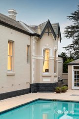 https://images.listonce.com.au/custom/160x/listings/389-barkers-road-kew-vic-3101/189/01949189_img_14.jpg?izRep5Wss4Q