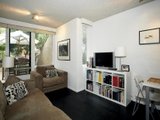 https://images.listonce.com.au/custom/160x/listings/38a-napier-street-south-melbourne-vic-3205/274/01090274_img_03.jpg?5SS_9iDH0R0