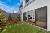 https://images.listonce.com.au/custom/160x/listings/38a-roland-avenue-strathmore-vic-3041/992/01850992_img_13.jpg?zK5kYVA6mNU