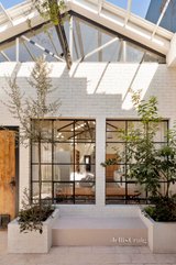 https://images.listonce.com.au/custom/160x/listings/39-41-provost-street-north-melbourne-vic-3051/401/01737401_img_04.jpg?lfHA_sL6h7k