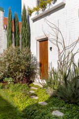 https://images.listonce.com.au/custom/160x/listings/39-41-provost-street-north-melbourne-vic-3051/401/01737401_img_21.jpg?vxbiK2e0LO4