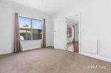 https://images.listonce.com.au/custom/160x/listings/39-almurta-street-alfredton-vic-3350/133/01856133_img_06.jpg?9vn5G6Te1K0