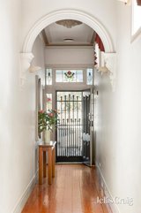 https://images.listonce.com.au/custom/160x/listings/39-baker-street-richmond-vic-3121/196/01973196_img_18.jpg?2IvgQh_HEg0