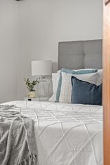 https://images.listonce.com.au/custom/160x/listings/39-balmoral-avenue-pascoe-vale-south-vic-3044/826/01192826_img_07.jpg?Cu5A3mIlFi4