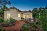 https://images.listonce.com.au/custom/160x/listings/39-banool-road-balwyn-vic-3103/979/00235979_img_07.jpg?_XALPjaIzRM