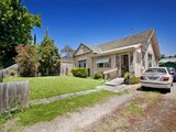 https://images.listonce.com.au/custom/160x/listings/39-barnsbury-road-balwyn-vic-3103/138/01685138_img_01.jpg?wgh7OauiojA