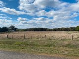 https://images.listonce.com.au/custom/160x/listings/39-billabong-road-haddon-vic-3351/795/01247795_img_05.jpg?dMyTCGgbwn8