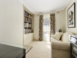 https://images.listonce.com.au/custom/160x/listings/39-boardman-close-box-hill-south-vic-3128/392/01743392_img_09.jpg?P7Q14qWqkAU