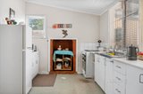 https://images.listonce.com.au/custom/160x/listings/39-cameron-street-malmsbury-vic-3446/728/01897728_img_06.jpg?hyZnuagwGnw