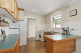https://images.listonce.com.au/custom/160x/listings/39-clarence-road-wantirna-vic-3152/721/00587721_img_04.jpg?Rh2H9l7-wFg