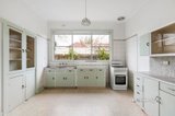https://images.listonce.com.au/custom/160x/listings/39-dennis-street-northcote-vic-3070/568/01723568_img_04.jpg?gEK4w0XYk2w