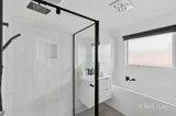 https://images.listonce.com.au/custom/160x/listings/39-endeavour-drive-ocean-grove-vic-3226/112/01817112_img_08.jpg?5poAI1dJYAE