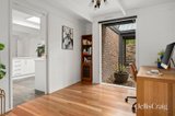 https://images.listonce.com.au/custom/160x/listings/39-frank-street-eltham-vic-3095/616/01954616_img_12.jpg?phqMYUZLTKM