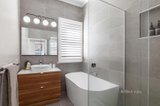 https://images.listonce.com.au/custom/160x/listings/39-gladstone-road-briar-hill-vic-3088/116/01645116_img_10.jpg?YmbMJKdDxY8