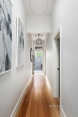 https://images.listonce.com.au/custom/160x/listings/39-hornby-street-prahran-vic-3181/382/01228382_img_04.jpg?al2Jwat4_4k